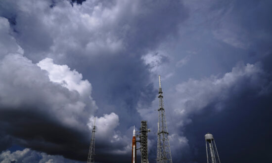 Approaching Storm May Delay Launch Try for NASA Moon Rocket