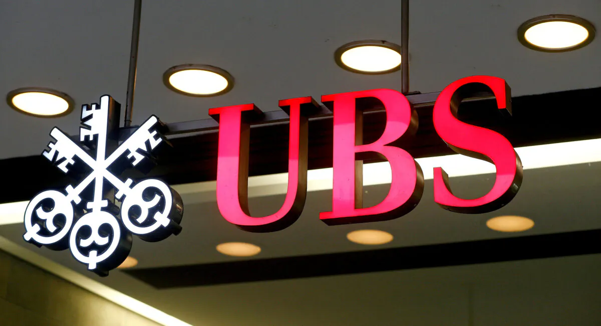 The logo of Swiss bank UBS at a branch office in Zurich on Jan. 27, 2017. (Arnd Wiegmann/Reuters)