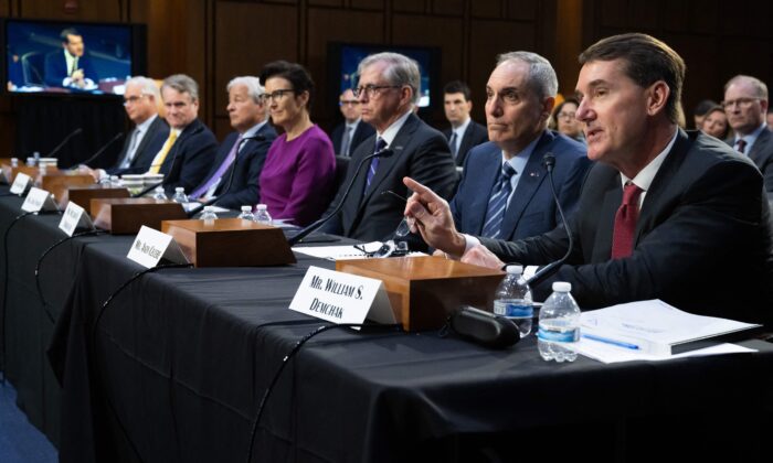 Major US bank CEOs testify during a Senate Banking, Housing, and Urban Affairs Committee Hearing on the Annual Oversight of the Nations Largest Banks on Capitol Hill in Washington on Sept. 22, 2022. (Saul Loeb/AFP via Getty Images)