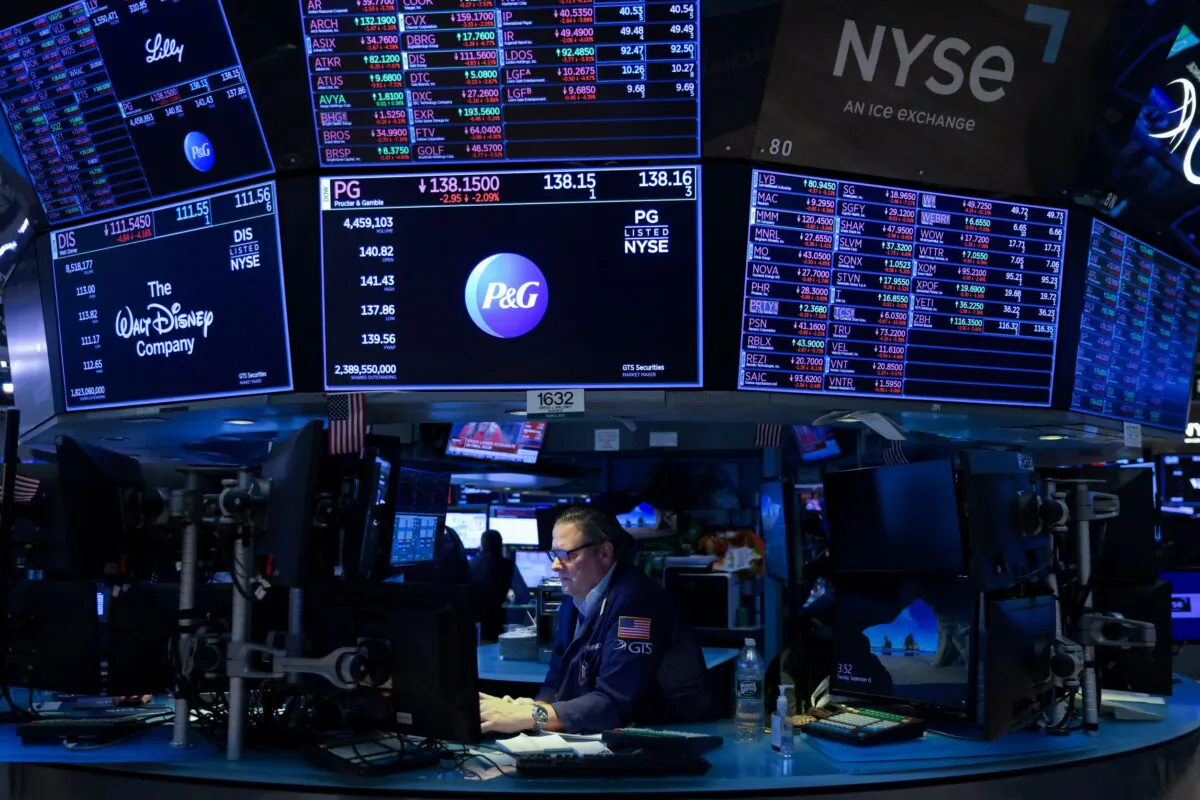 A trader works on the trading floor at the New York Stock Exchange (NYSE) in Manhattan, New York City on Sept. 13, 2022. (Andrew Kelly/Reuters)