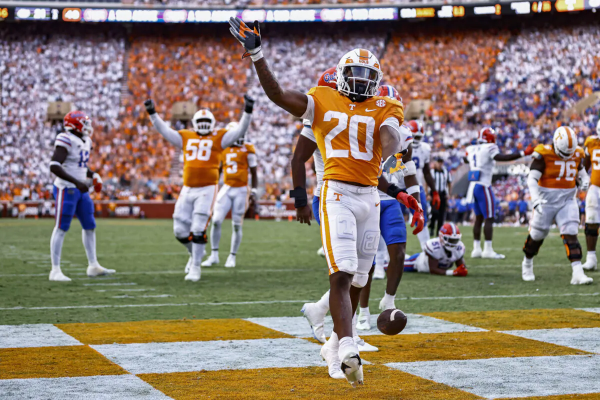 Tennessee running back Jaylen Wright (20) celebrates a touchdown during the second half of the team's NCAA college football game against Florida in Knoxville, Tenn., Sept. 24, 2022. (Wade Payne/AP Photo)