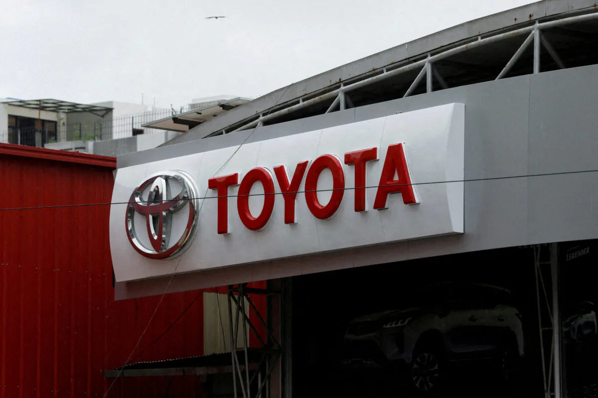 Toyota's logo at a Toyota Society Motors showroom in Karachi, Pakistan, on July 27, 2022. (Akhtar Soomro/Reuters)