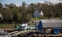 Tropical Storm Fiona Batters Canada’s East Coast; NYPD Vaccine Mandate Ruled Invalid | NTD Good Morning