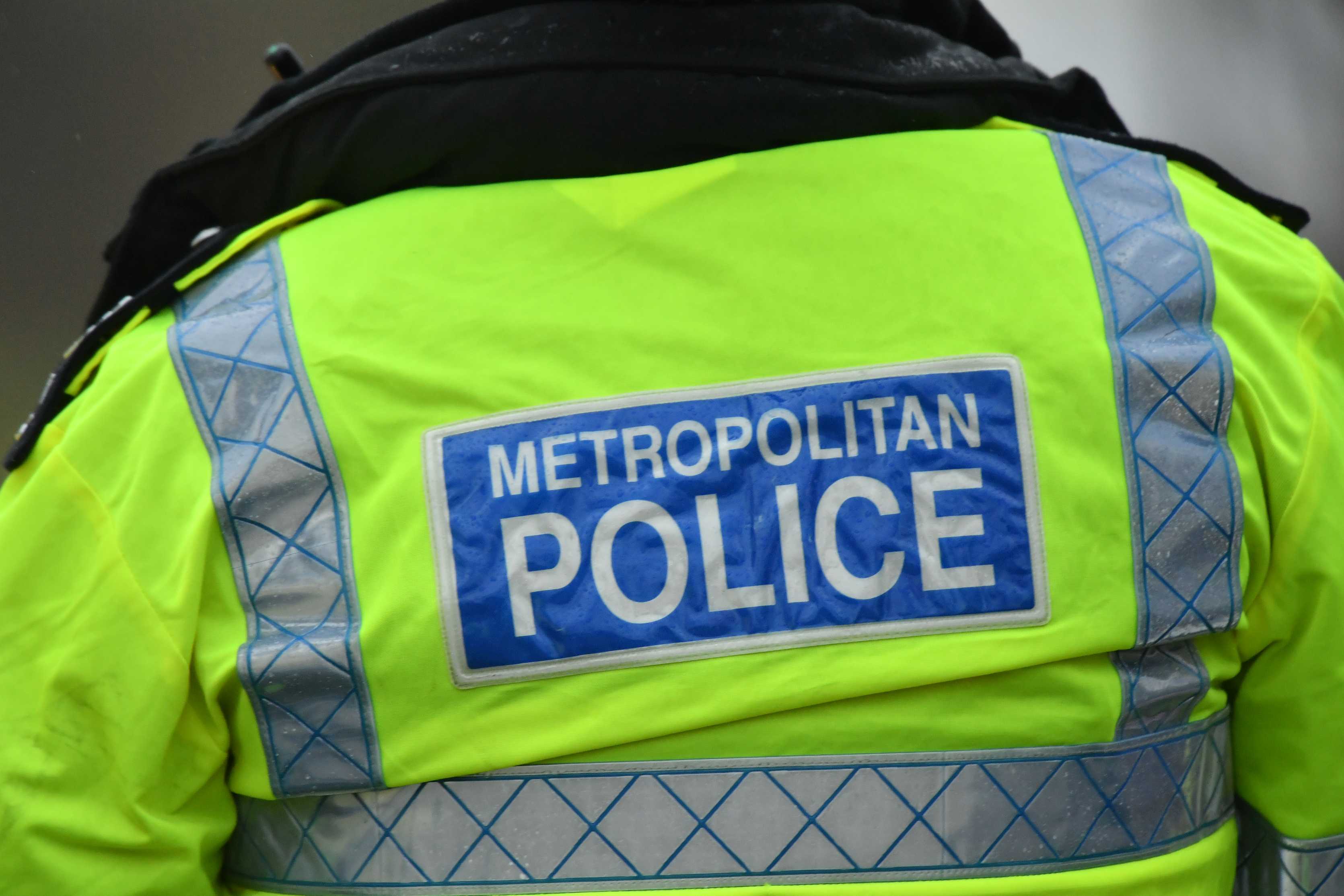 Police in London Launch Manhunt for Gunman After Two Killed - Vimarsana News