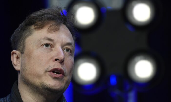 Elon Musk Confirms Intention to Buy Twitter, SEC Filings Show