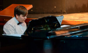 Dad Pushed Cancer Survivor Son to Play the Piano at an Airport 3 Years Ago, Now the Teen’s Studying to Be a Composer