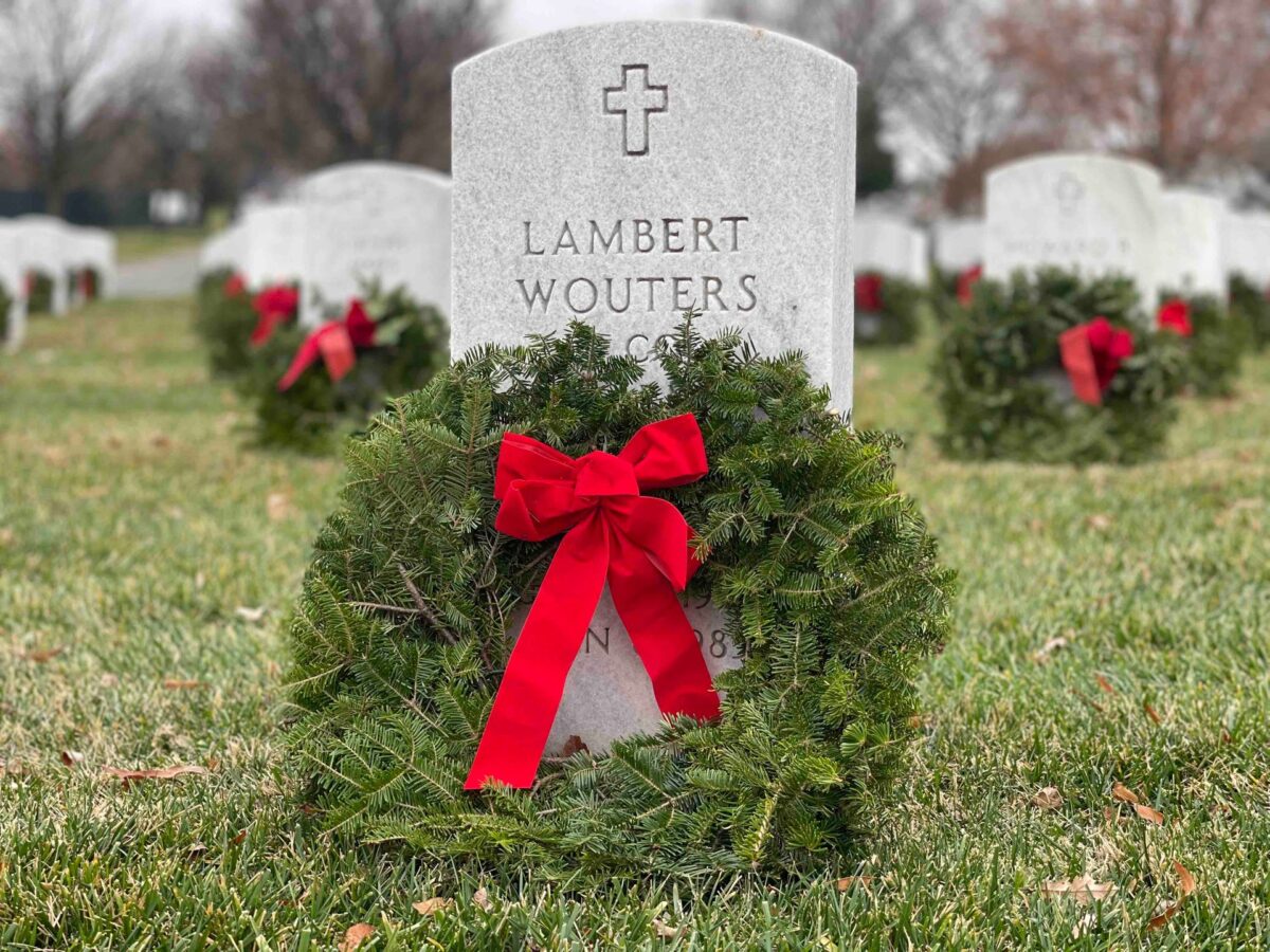 Wreaths Across America Honors US Veterans