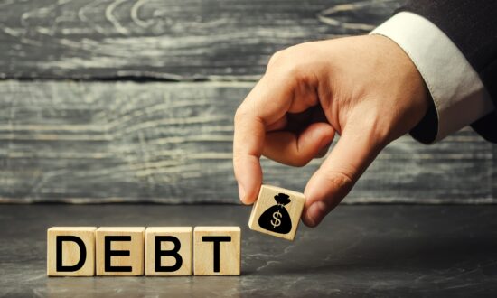 Family Finances: Paying Down Your Credit Card Debt Is a Good New Year’s Resolution