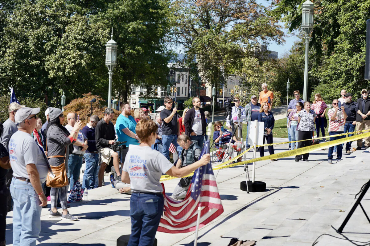 Participants at the "Assemble for Freedom" rally, held on the steps of the Pennsylvania State Capitol, on Sept. 24, 2022. (Serena Shi/The Epoch Times)