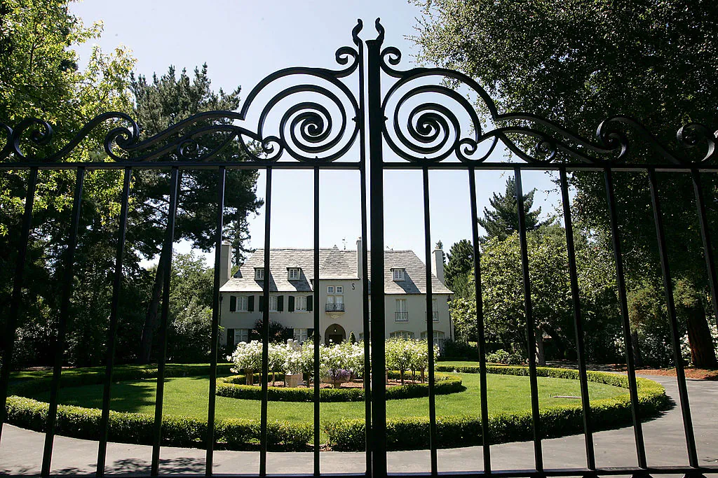 A mansion-style home is seen in Atherton, Calif., July 12, 2005. (Justin Sullivan/Getty Images)
