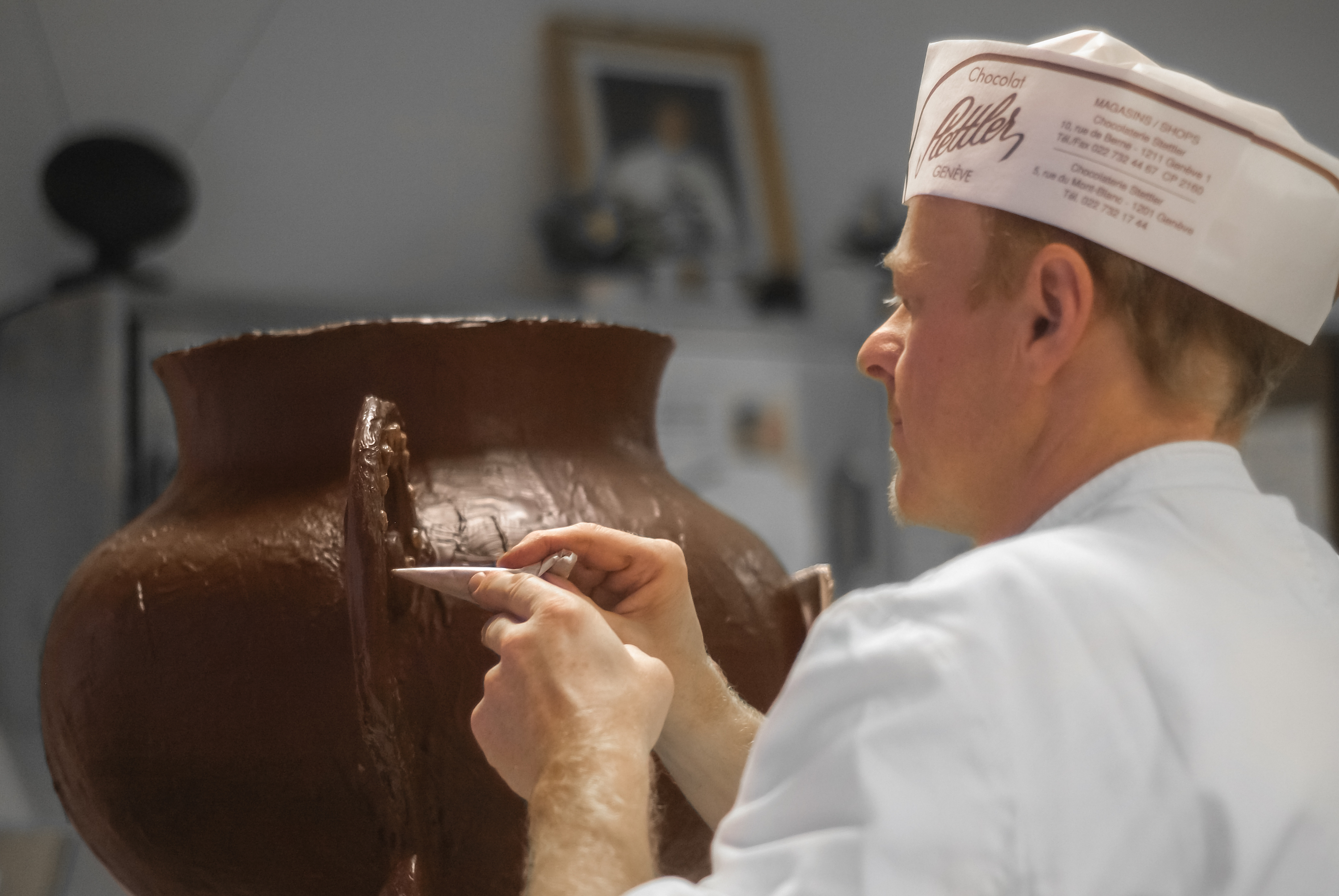 Y-chocolat-stettler-making