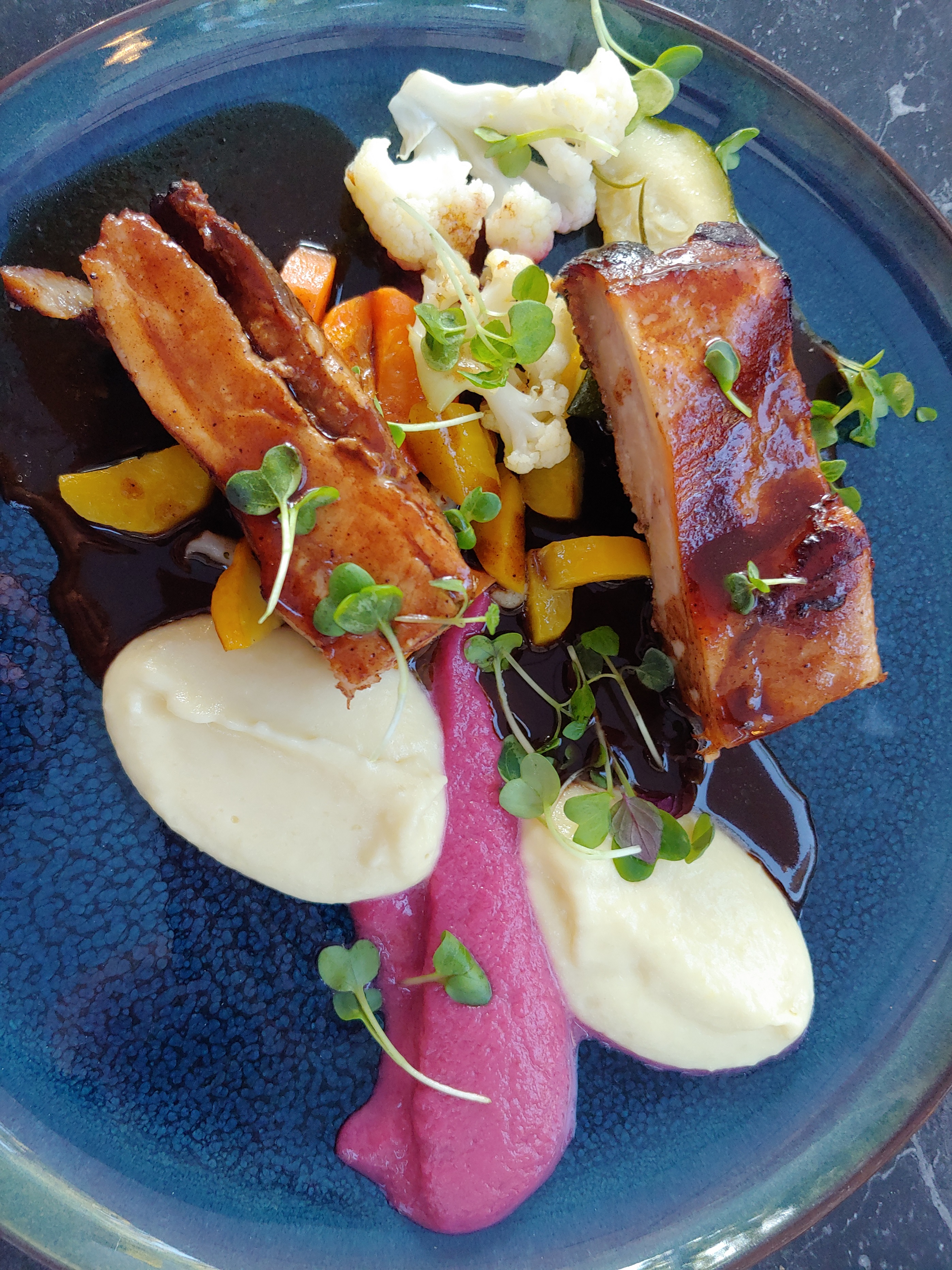 Y-slow braised pork at Kiosque des Bastions