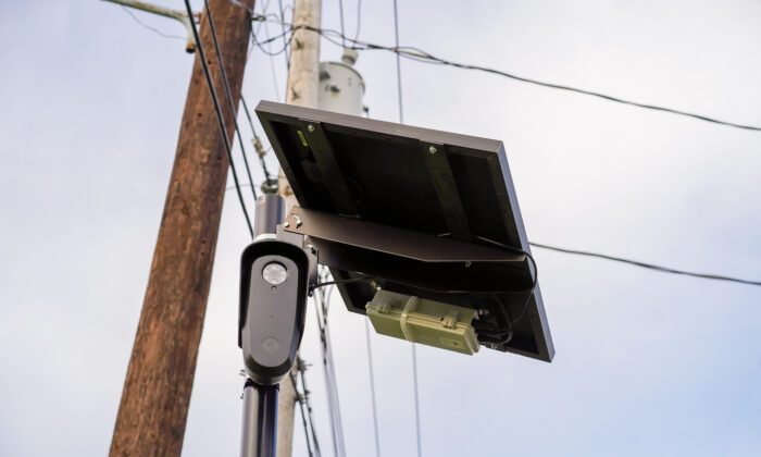 A newly installed license plate reading camera on the Finchville Turnpike in Mount Hope, N.Y., on Sept. 25, 2022. (Cara Ding/The Epoch Times)