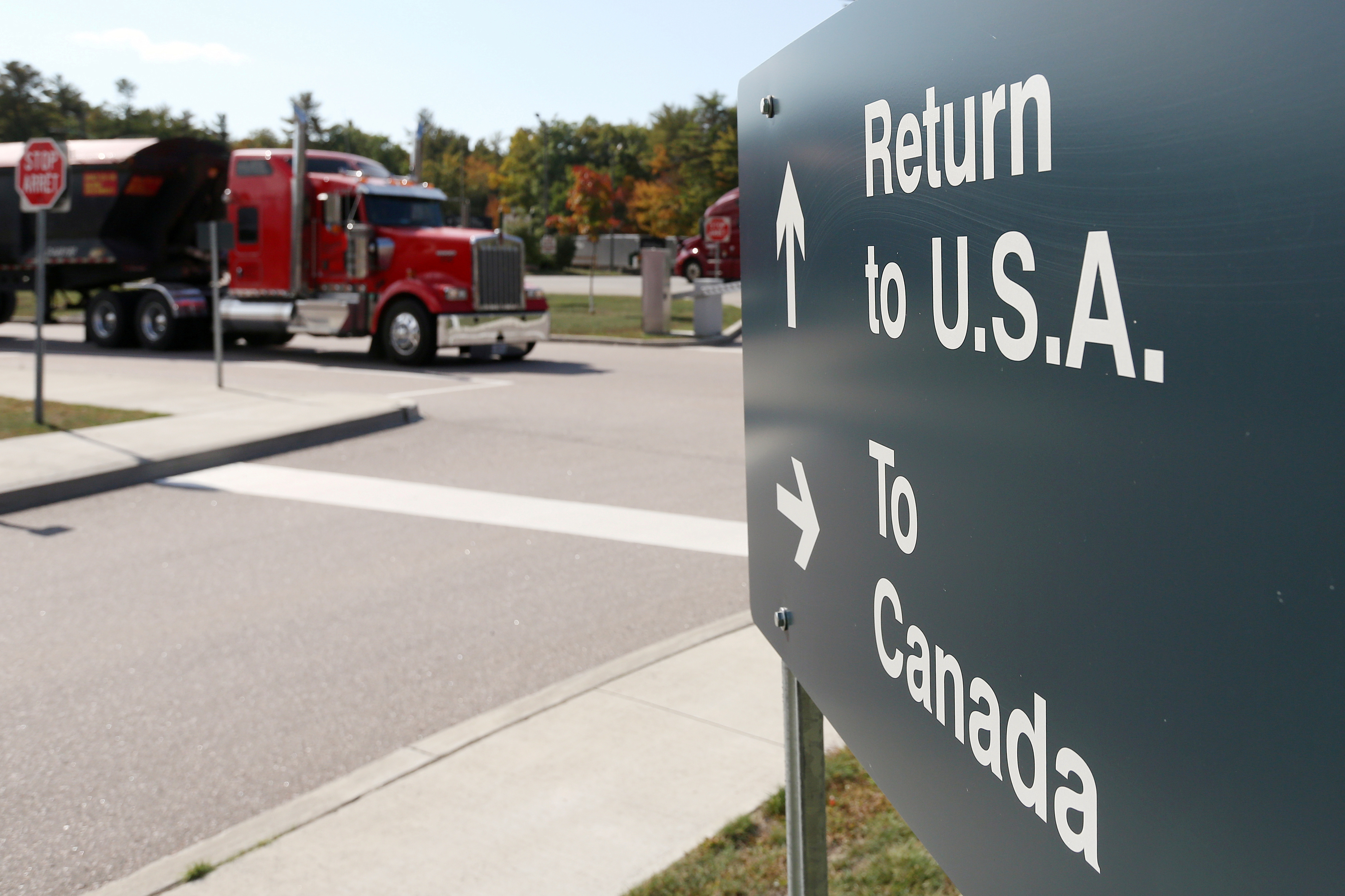 Mix of Joy and Frustration for Separated Families as Canada Lifts Border Restrictions - Vimarsana News
