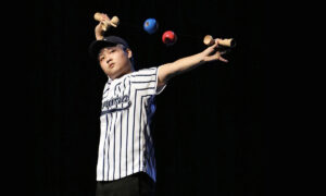 Hong Kong Performer Wins World Juggling Championships Despite a Bumpy Road