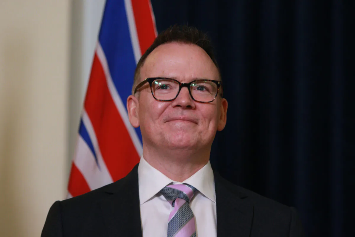 BC Liberal Party Leader Kevin Falcon is sworn in during an oath ceremony and introduction to the house in the Hall of Honour at legislature in Victoria on May 16, 2022. (Chad Hipolito/The Canadian Press)