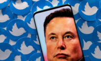 Elon Musk Texts Suggest Twitter Mass Layoffs Coming If Buyout Goes Through