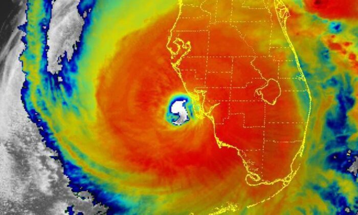 A National Oceanic and Atmospheric Administration satellite image taken at 1 p.m. on Sept. 28, 2022, shows Hurricane Ian's eyewall approaching Florida's coast. (NOAA.gov)