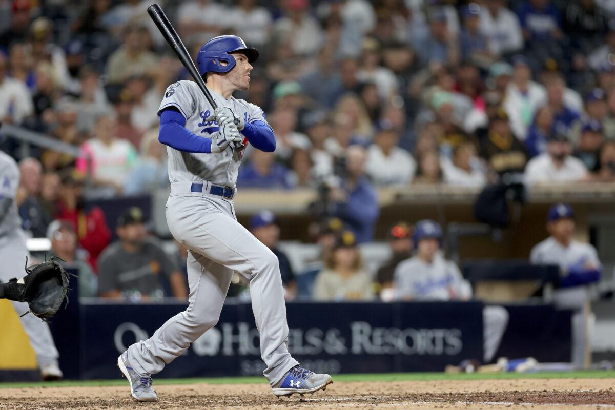 Freddie Freeman's 10th-Inning Hit Sends Dodgers Past Padres 1–0