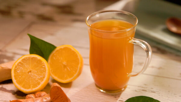 Immune-Boosting Turmeric Ginger Tea (Recipe+Video)