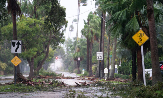 2 Million Floridians Without Power as Weakened Ian Batters Peninsula