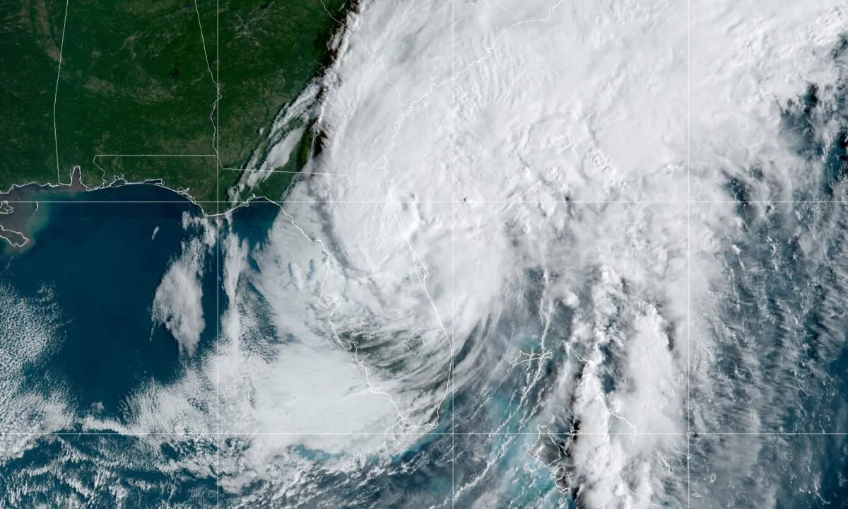 A satellite image shows Tropical Storm Ian near Florida at 9 a.m. ET on Sept. 29, 2022. (NOAA)