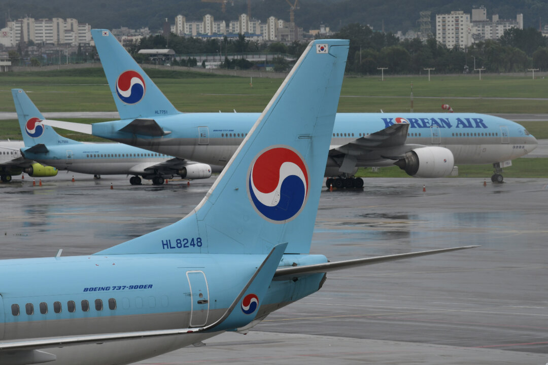 China Aims to Widen Influence on Korean Peninsula via Flight Deal With Seoul, Visit to Pyongyang