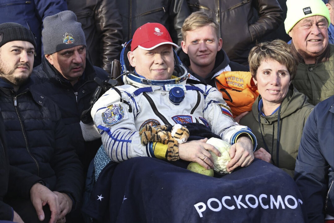 3 Russian Cosmonauts Return Safely From International Space Station