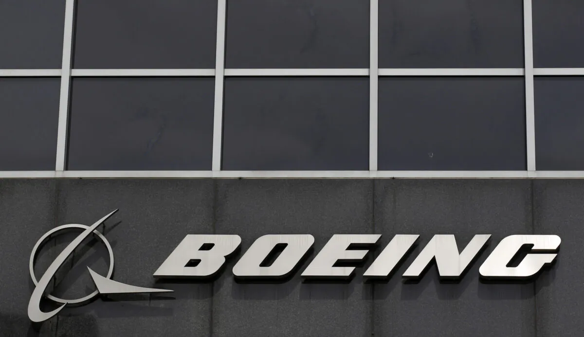 The Boeing logo at their headquarters in Chicago on April 24, 2013. (Jim Young/Reuters)