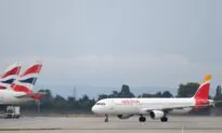2 Commercial Planes Collide at London’s Largest Airport Just Before Take-Off