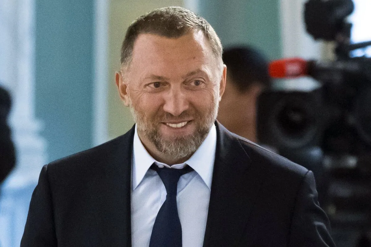 Russian metals magnate Oleg Deripaska attends a meeting of Russian President Vladimir Putin and Turkish President Recep Tayyip Erdogan, outside St. Petersburg, Aug. 9, 2016. (The Canadian Press/AP-Alexander Zemlianichenko)