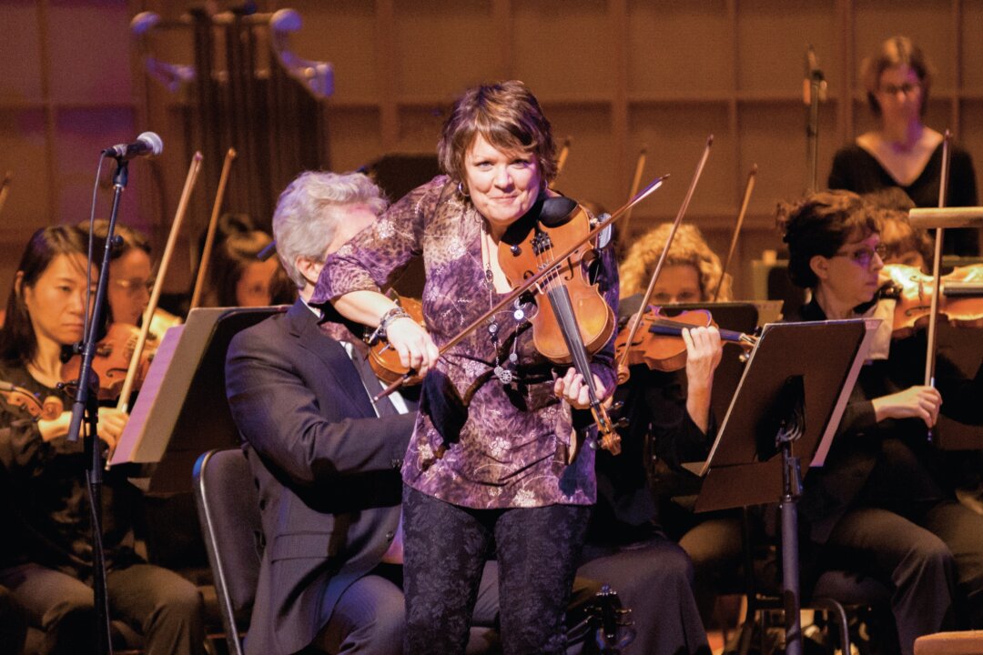 Ivers has been a guest artist with
prominent orchestras such as the
London Symphony Orchestra and
the Boston Pops Orchestra. (Courtesy of Eileen Ivers)