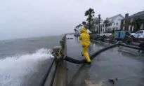 Ian Lashes South Carolina as Florida Surveys Devastation