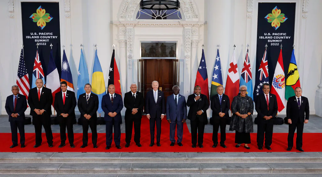 U.S. President Joe Biden (C) and leaders from the Pacific Islands region pose for a photograph on the North Portico of the White House on Sept. 29, 2022. (Chip Somodevilla/Getty Images)