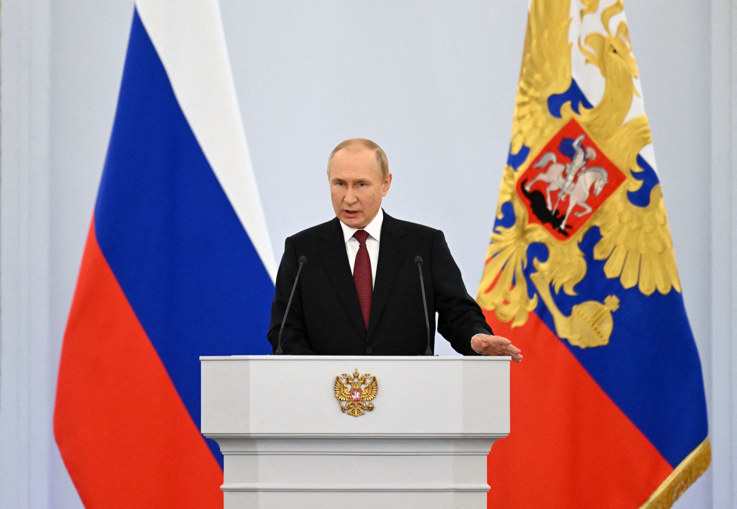 Putin Announces Official Annexation of 4 Ukrainian Territories - Vimarsana News
