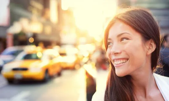 9 Powerful Ways to Believe in People Again