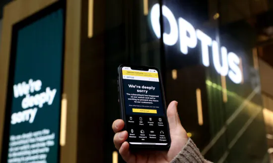 Second Top Optus Executive Resigns Amid Network Turmoil