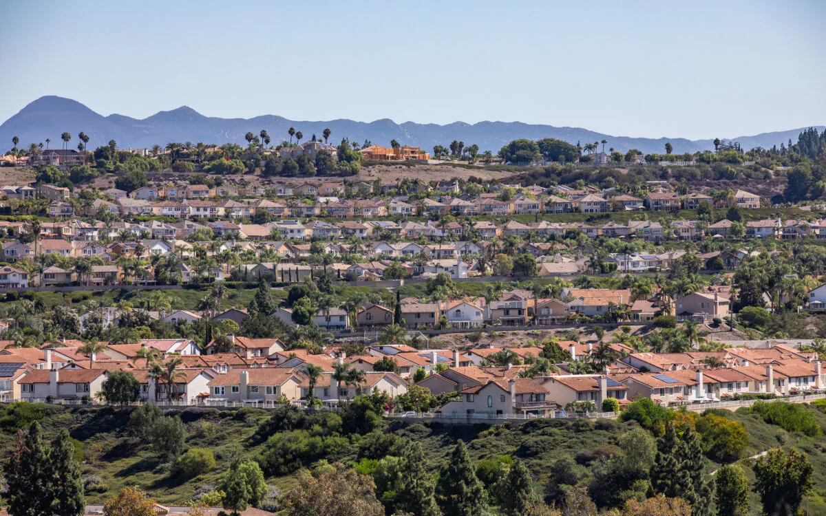 Homes in Laguna Niguel, Calif., on Sept. 20, 2022. (John Fredricks/The Epoch Times)