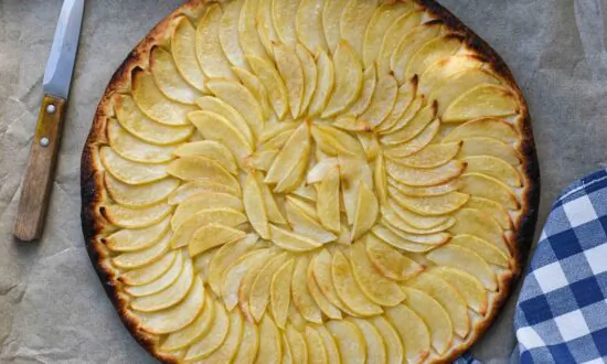 The Simplest Apple Tart