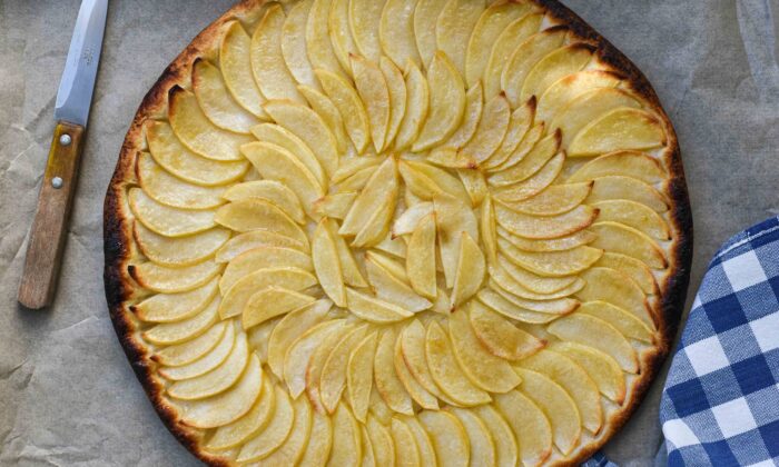 The Simplest Apple Tart