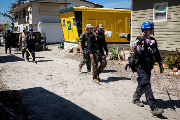FEMA agents and Lee County Sheriff officers