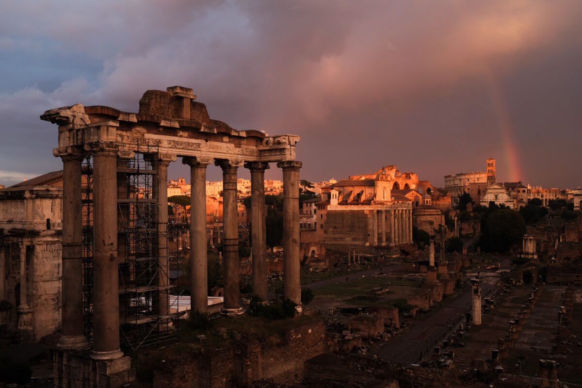 NextImg:The US Follows in the Footsteps of Ancient Rome