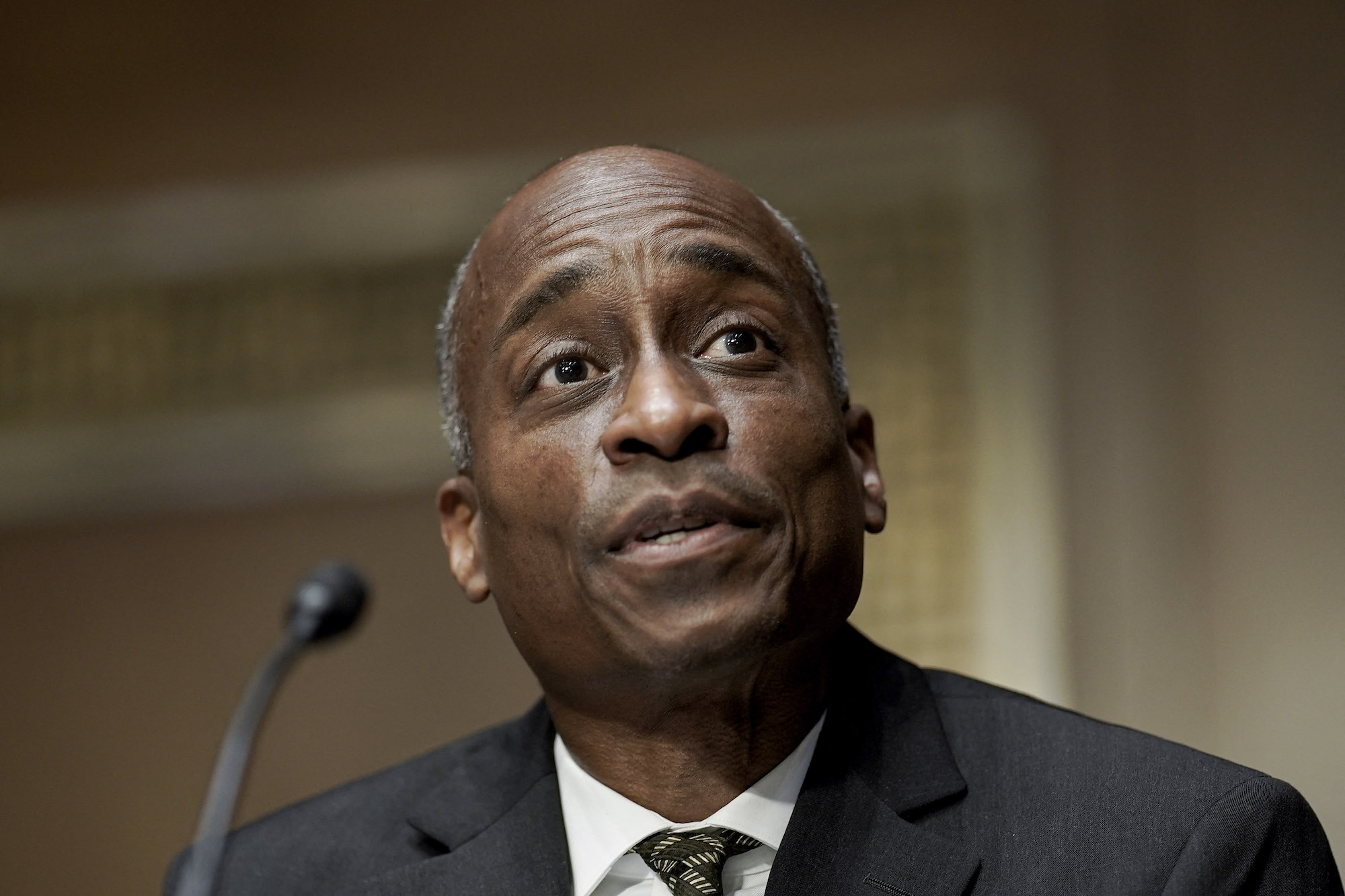 Fed's Jefferson Says Job Market Still 'Very Tight,' Inflation Fight to Last 'Some Time' Even If Economy Tanks - Vimarsana News