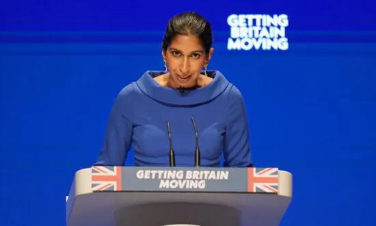 Braverman Tells UK Police to ‘Stick to Catching the Bad Guys,’ Not ‘Pandering to Identity Politics’