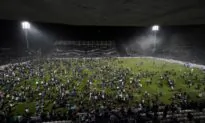 Fan Dies in Argentina, Match Abandoned as Players Forced Off Due to Tear Gas