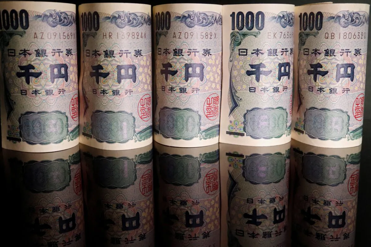 Banknotes of Japanese yen in this illustration picture taken on Sept. 23, 2022. (Florence Lo/Illustration/Reuters)