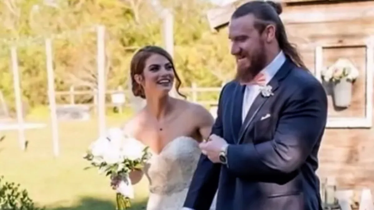Sara Lee (L) and her husband, Cory James Weston. (Courtesy of GoFundMe)