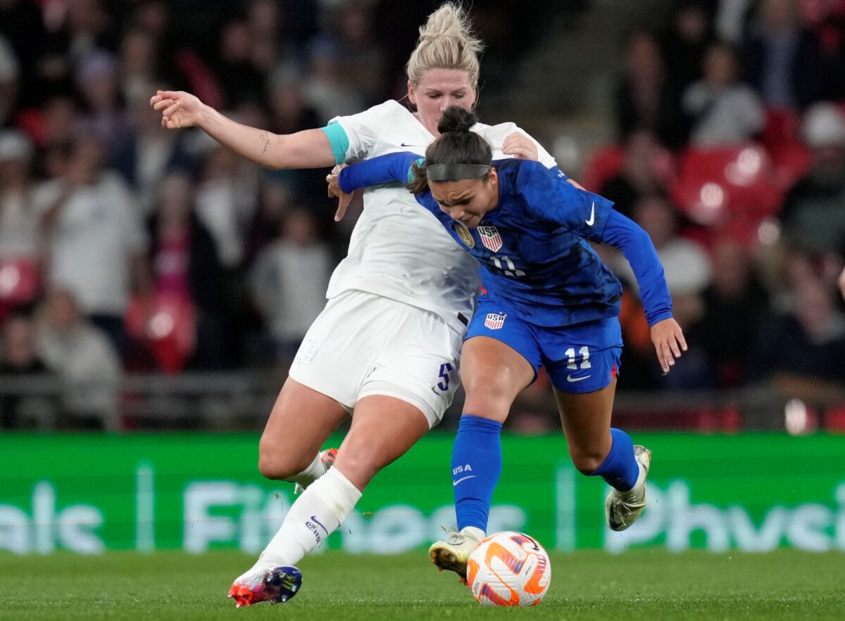 United States' Sophia Smith (R)