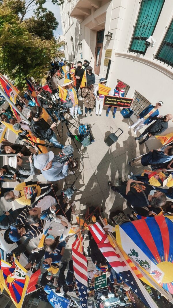 Epoch Times Photo
