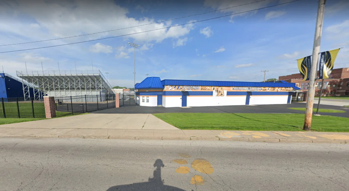 Whitmer High School stadium in Toledo, Ohio, in May 2019. (Google Maps/Screenshot via The Epoch Times)